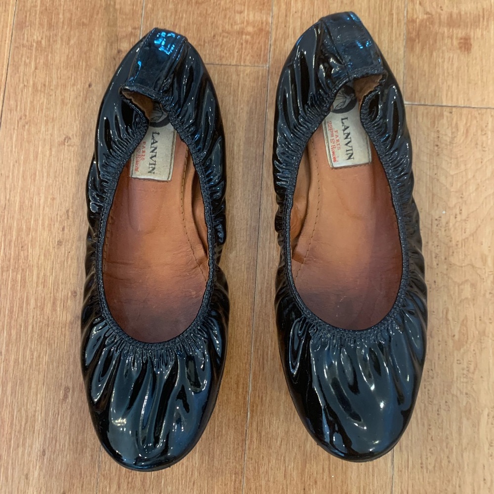 Lanvin black patent flats. Size 36.5